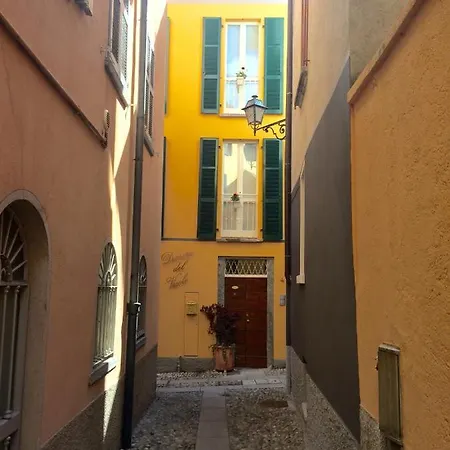 Dimora Del Vicolo Giglio Apartamento Cernobbio